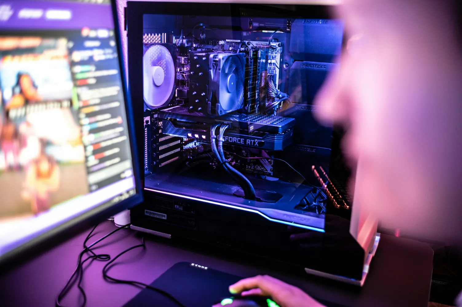 Optimizing Game Performance: The Case for Dedicated Servers Over Cross-Play